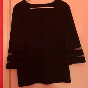 Women’s black shirt with sleeves